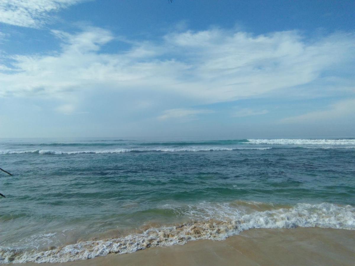 Rainbow Surf Beach Otel Koggala Dış mekan fotoğraf