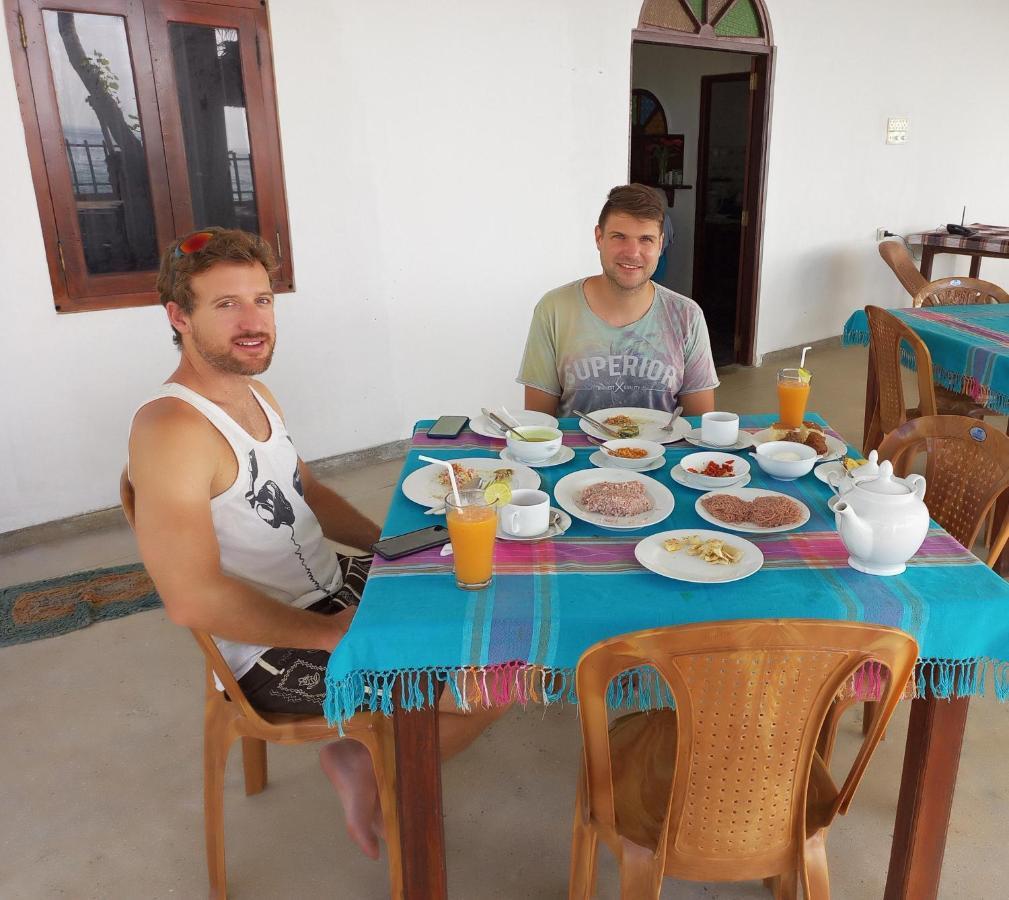 Rainbow Surf Beach Otel Koggala Dış mekan fotoğraf